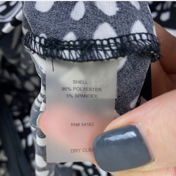 CALVIN KLEIN Black & White Sleeveless JumpSuit | Size 8 | MSRP $129 💋 NWOT - Picture 11 of 11